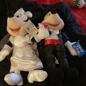 Mickey and Minnie wedding plush